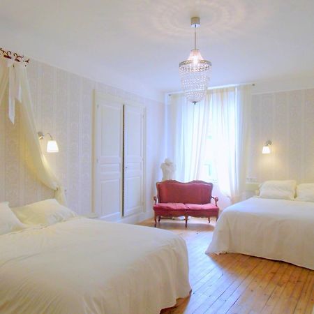 Hotel De La Providence Egliseneuve-d'Entraigues Экстерьер фото