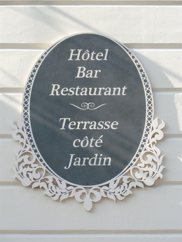Hotel De La Providence Egliseneuve-d'Entraigues Экстерьер фото